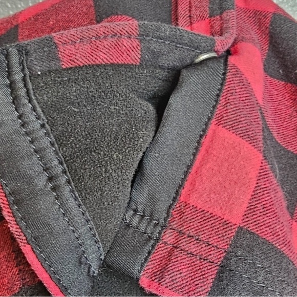Orvis red and black checkered snap front top size small - Picture 6 of 7